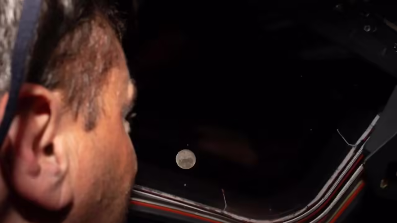 NASA’s Artemis II lunar flyby